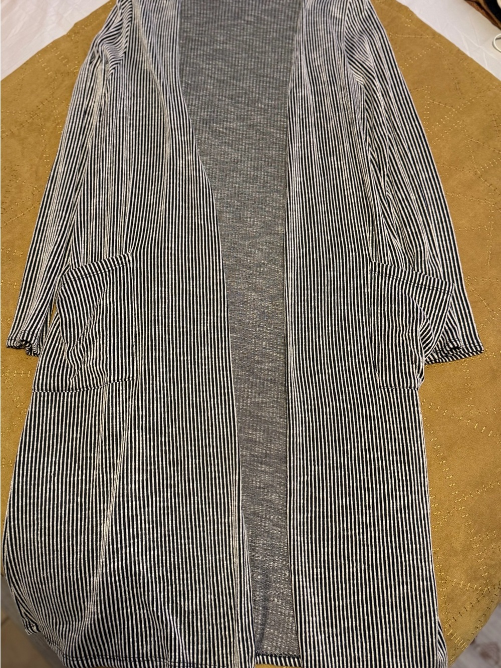 Caution To The Wind Black & White Striped Open-Front Long Sleeve Duster Size L